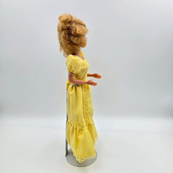 Vintage Magic Curl Barbie Doll 1981 3856 Original Yellow Dress Mattel Read - Picture 14 of 16